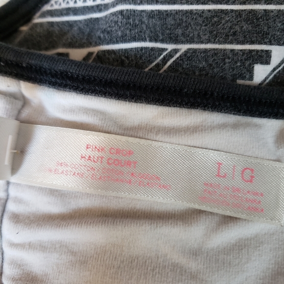 VS Pink Crop Top Black White Aztec Southwestern Design - Picture 9 of 10